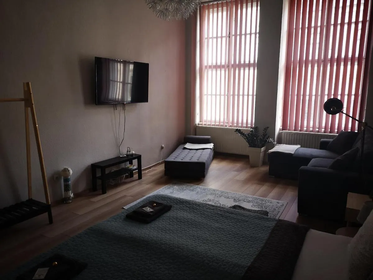 Palace - Belvarosi Apartman Eger Apartment